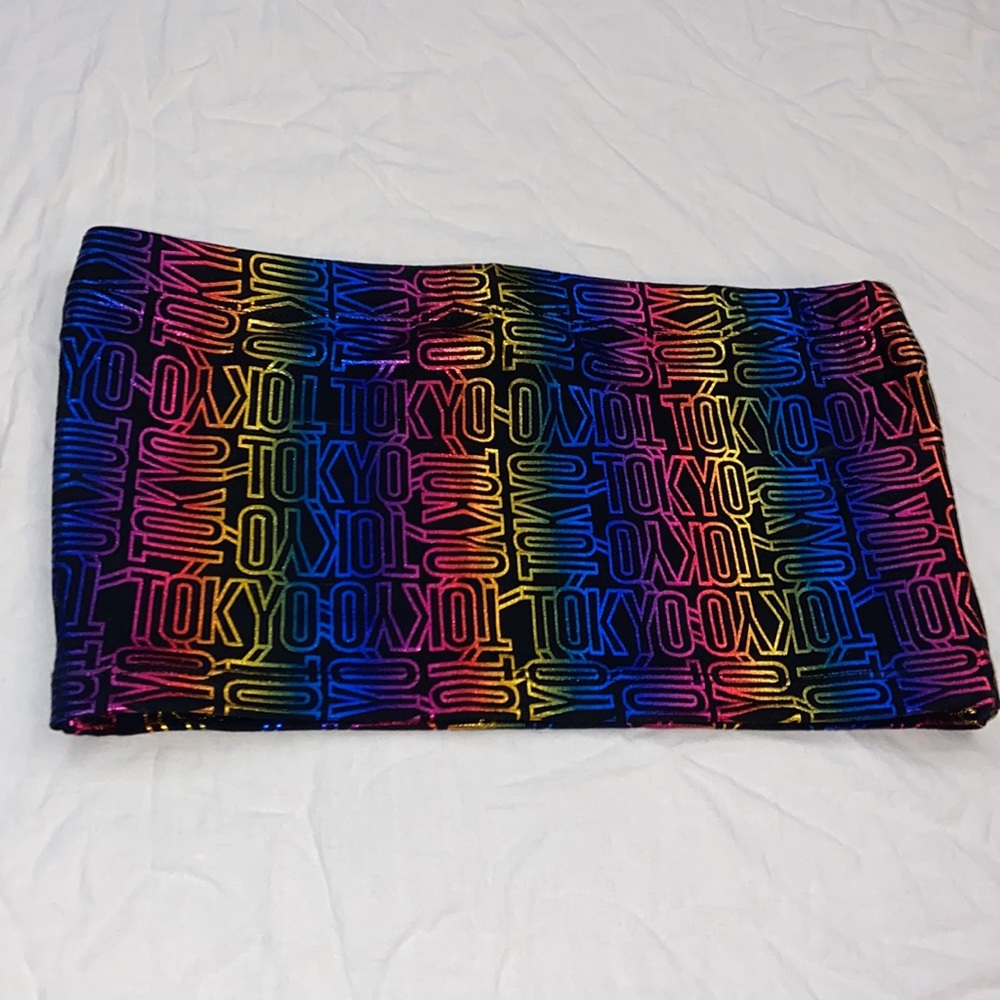 Colorful & Reflective “Tokyo” Top - Picture 3 of 6
